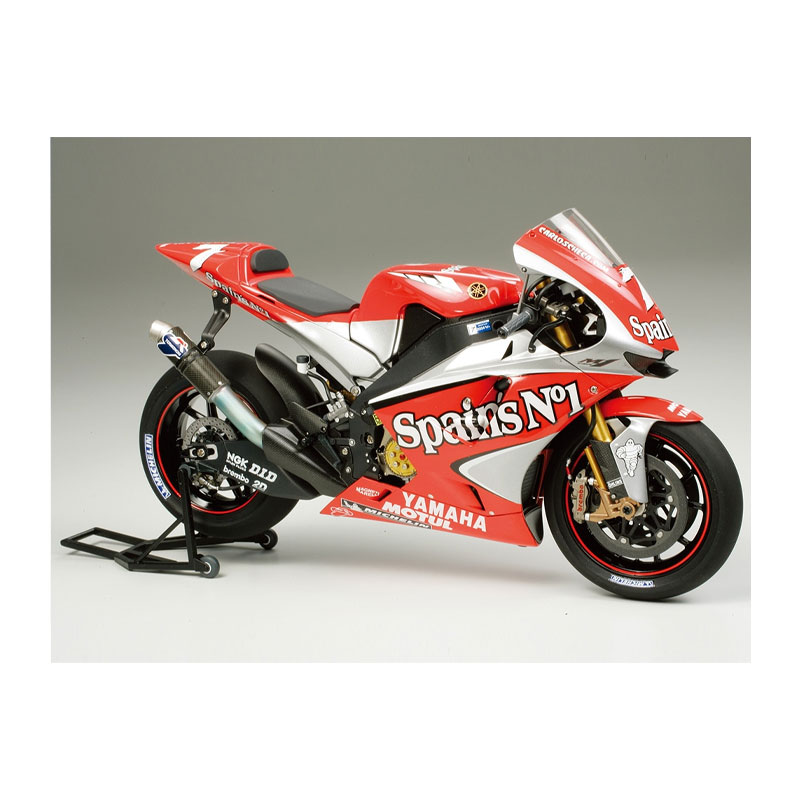 14100 - YAMAHA YZR-M1 #7/#33 ´04 1/12