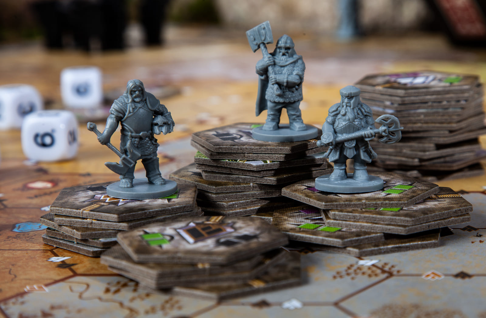 https://cartamagica.hr/wp-content/uploads/2025/09/THE-DWARVES-BIG-BOX_4.jpg
