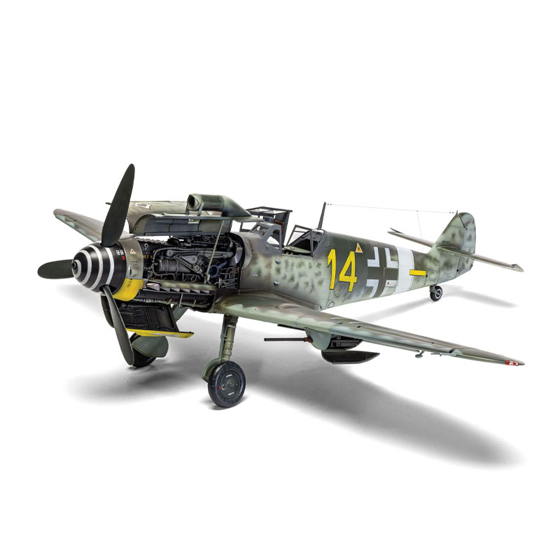https://cartamagica.hr/wp-content/uploads/2026/04/A17003-MESSERSCHMITT-BF109G-5-6-1-24_2.jpg