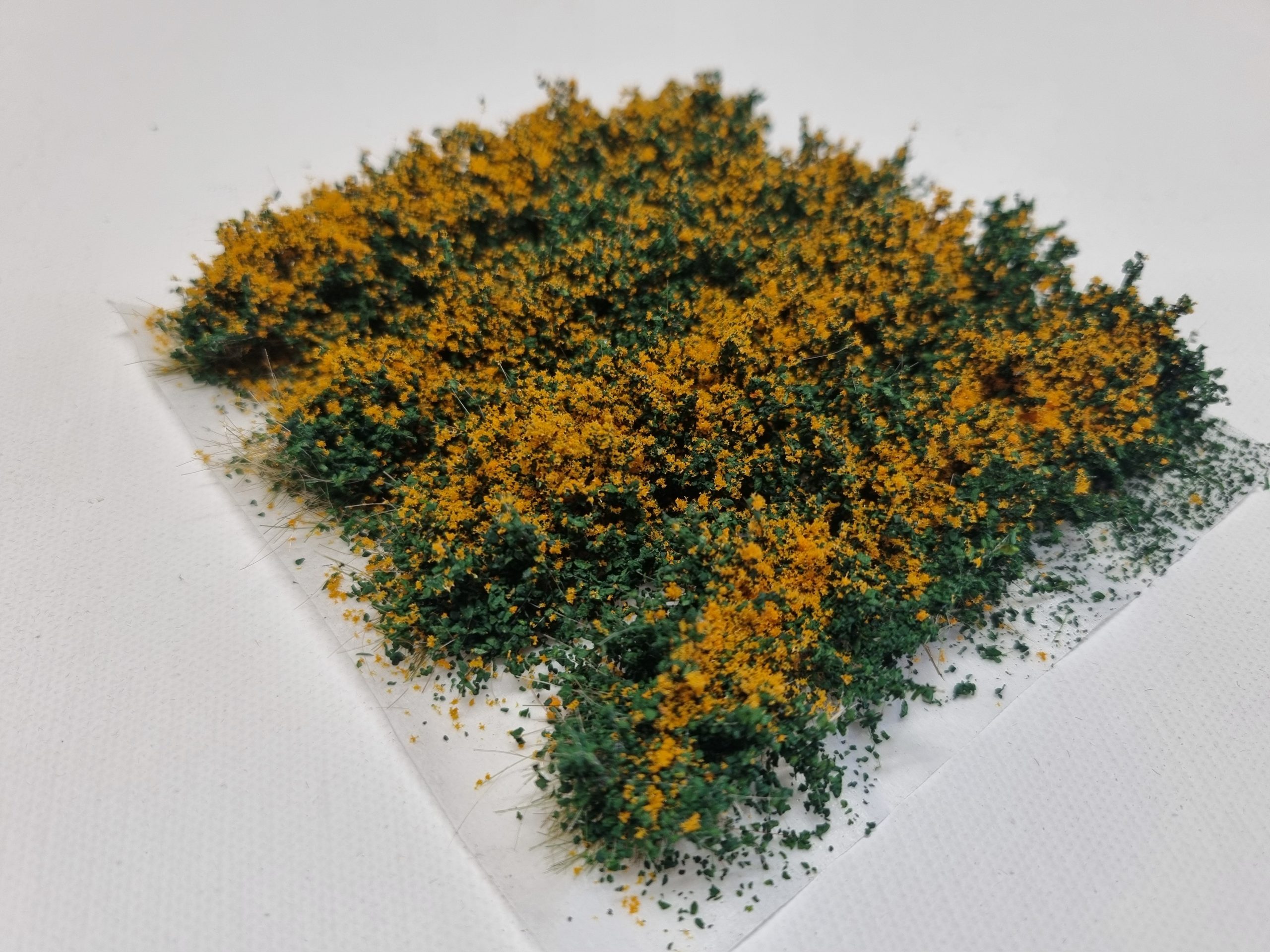 https://cartamagica.hr/wp-content/uploads/2026/06/FLOWERING-BUSH-STRIP-ORANGE_2.jpg